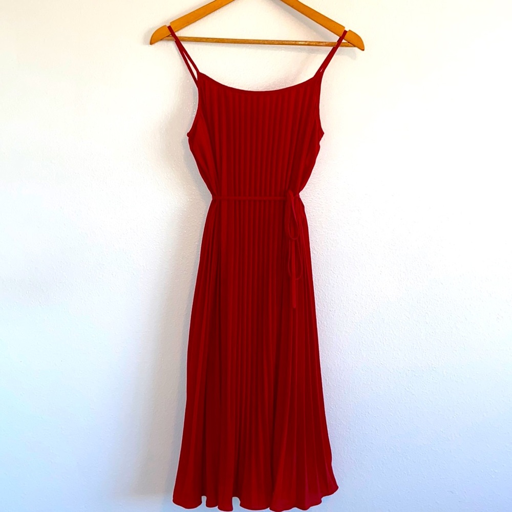 Red Pleated H&M Dress